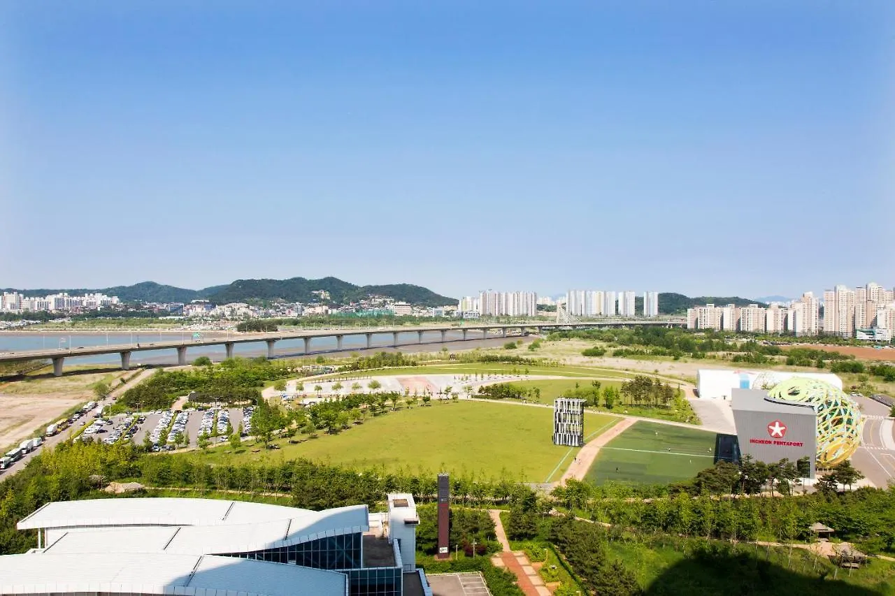 Celebstay Songdo Halla Western Park Yeonsu