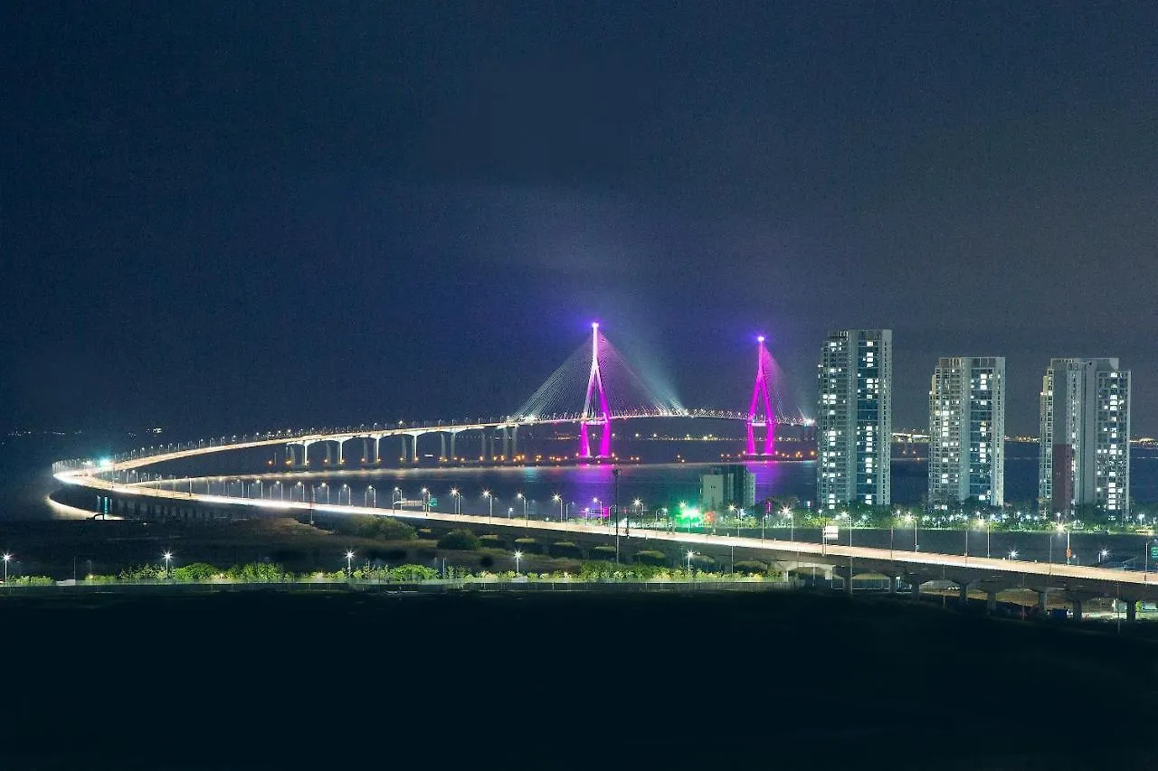 Celebstay Songdo Halla Western Park Yeonsu Aparthotel