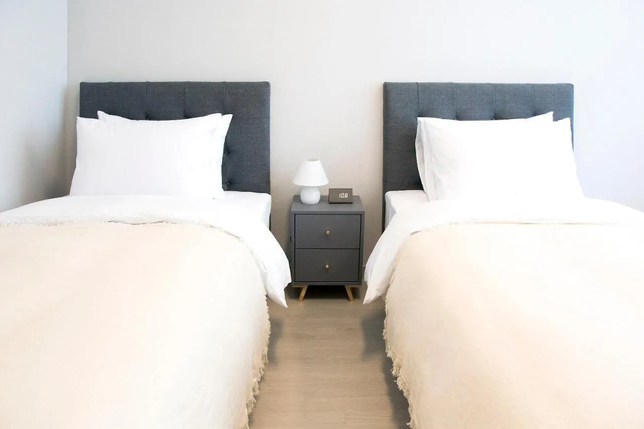 Celebstay Songdo Halla Western Park Yeonsu 3*,